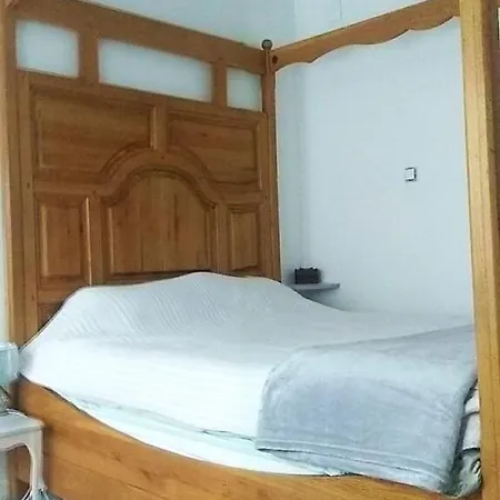 Maison D'une Avec Wifi A La Bataille Hotell
